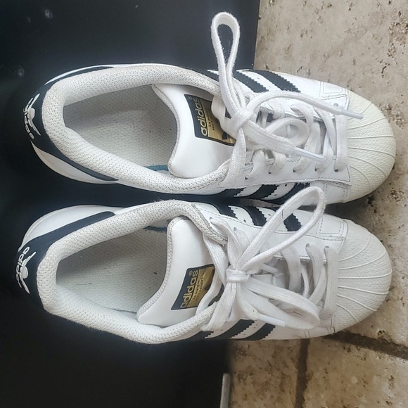 Adidas Superstar Footwear sneakers shelltop White Black 2019 sz 3.5 - Picture 9 of 10